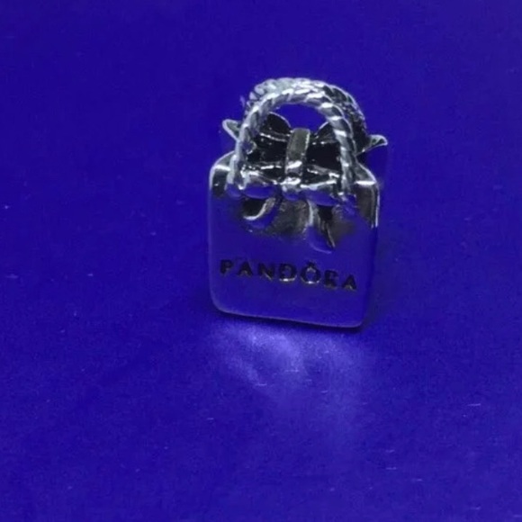 PANDORA CHARM - Picture 8 of 12
